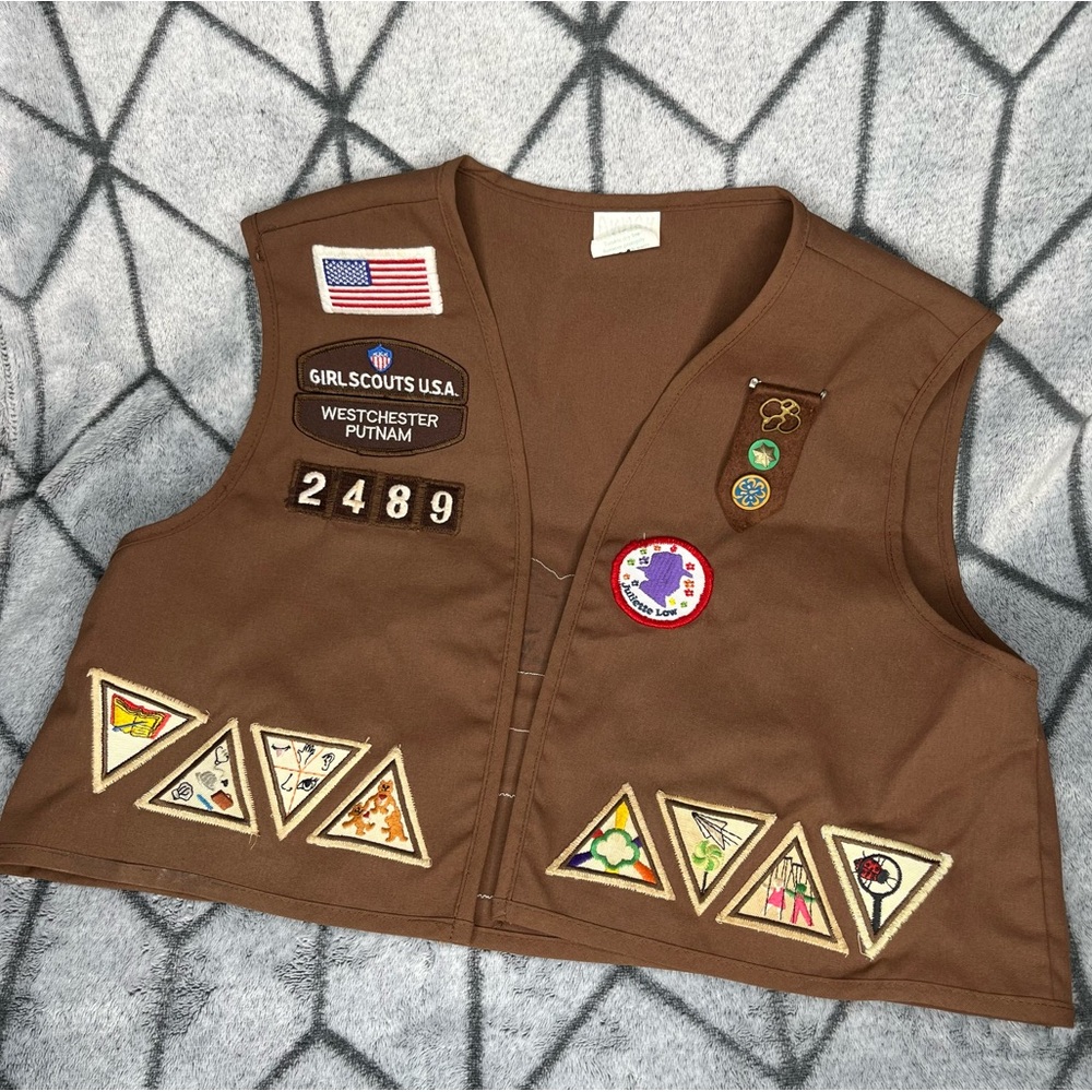 Y2K Girl Scout Brownie Vest with Patches 2006-2007 Y